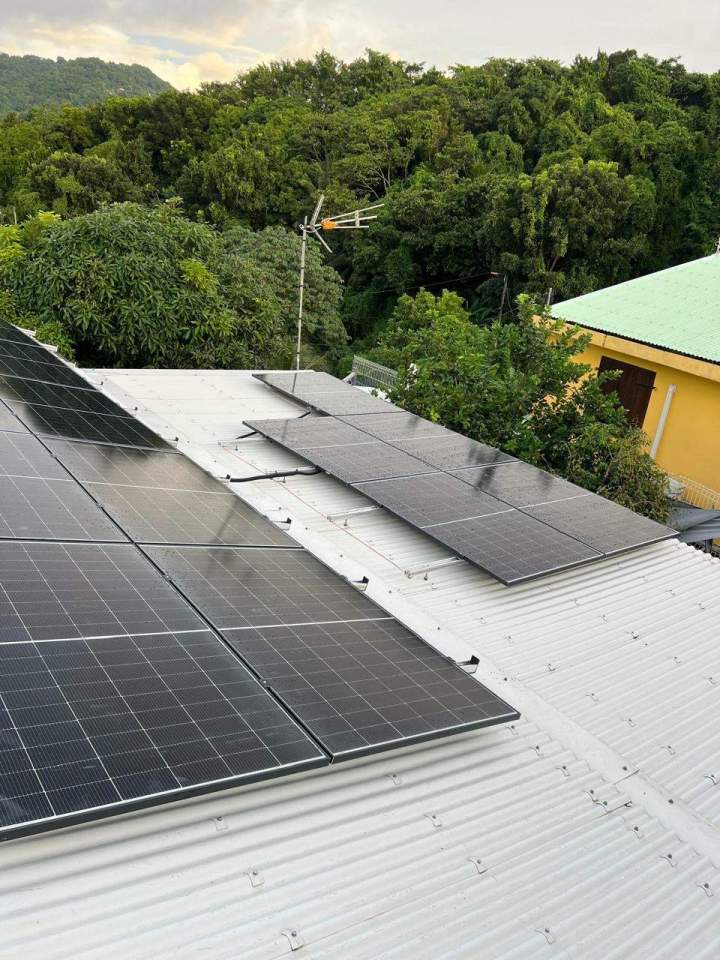Installation panneaux solaires Martinique
