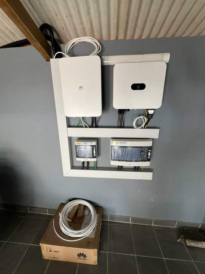 Système d'alimentation électrique solaire résidentiel Martinique